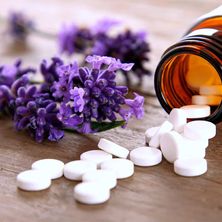 Bild enthält, Medication, Pill, Herbal, Herbs, Plant, Flower