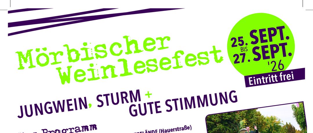 Plakat für das Sorbische Weinloses Fest, mit einem Mann in einem geschmückten Traktor, Datum und Aktivitäten aufgelistet.