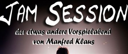 Plakat für ein Konzert am 26. Juni 2026 um 17:00 Uhr in Obersdorf. Es zeigt einen Musiker mit Gitarre und einem Schild mit dem Text 'KUL7'. Es enthält eine Reservierungsanfrage und Kontaktnummer.