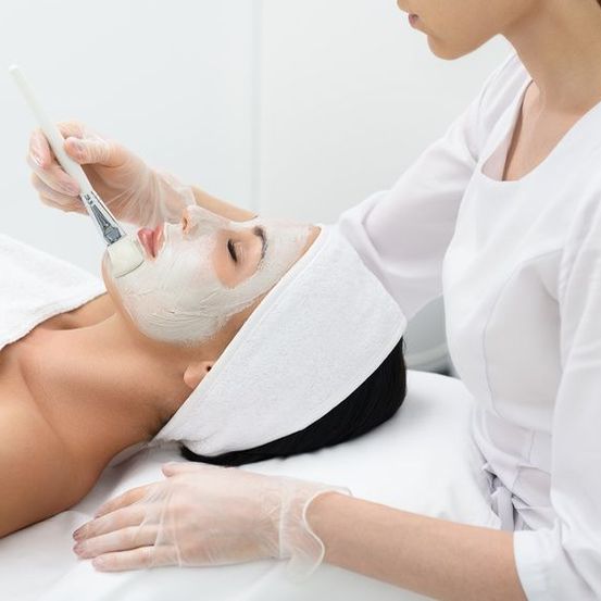 Bild enthält, Adult, Female, Person, Woman