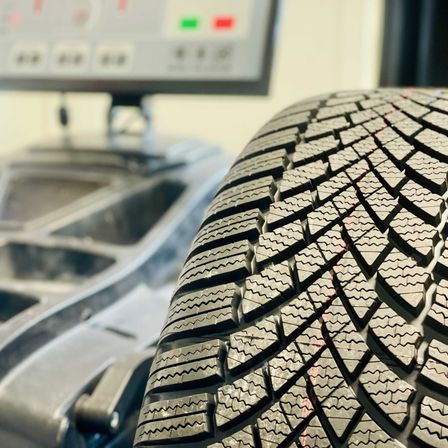 BridgestoneBlizzakLM005(1)