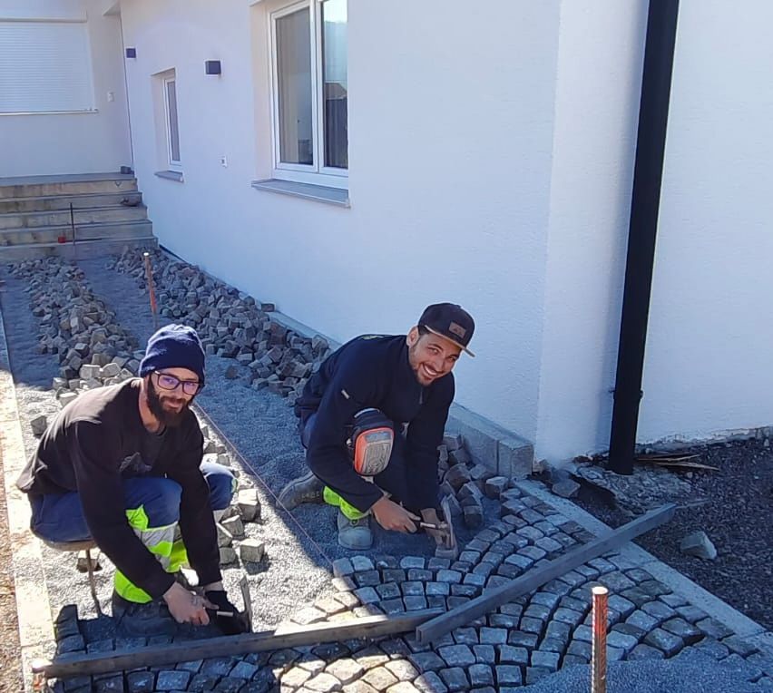 Bild enthält, Construction, Adult, Male, Man, Person, Concrete