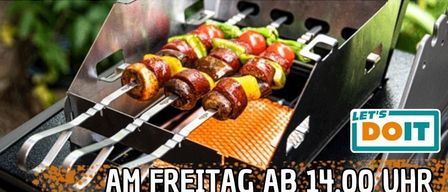 Napoleon-Grill-Vorführung mit kostenloser Lieferung freitags ab 14 Uhr. Spieße auf dem Grill. Let's-doit-Logo unten rechts.