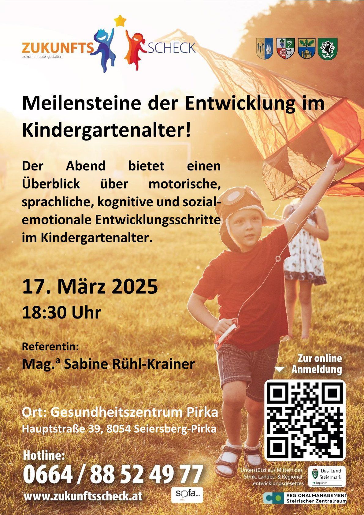 Bild enthält, Advertisement, Poster, Child, Female, Girl, Person, QR Code, Face, Shorts, T-Shirt