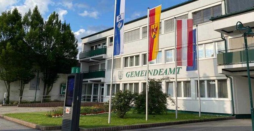 Bild enthält, Building, Car, City