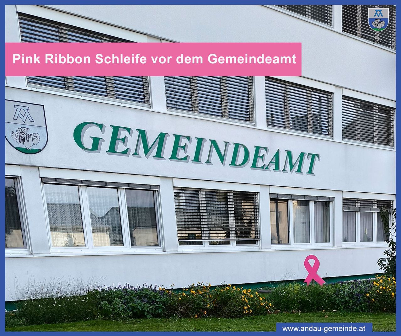 Bild enthält, Architecture, Building, City, Office Building, Urban, Window, Home Decor, Shop, Sign, Symbol