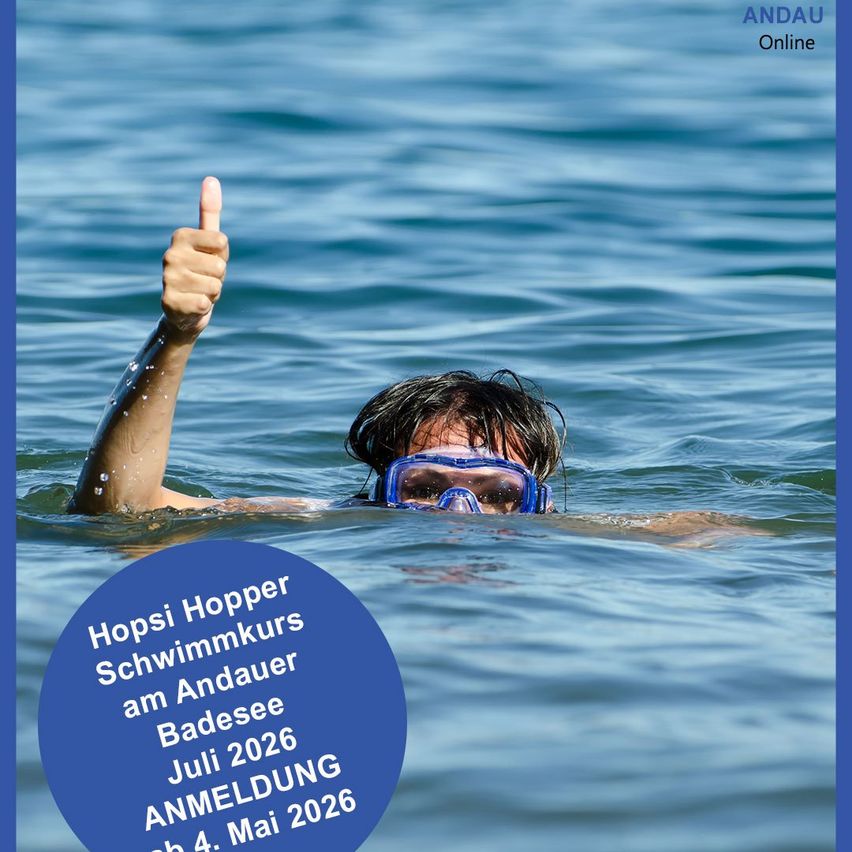 Eine Person schwimmt im Wasser mit Schnorchel und zeigt den Daumen hoch. Das Bild ist mit Anmeldedetails für einen Schwimmkurs beschriftet.