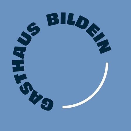 Bild enthält, Logo