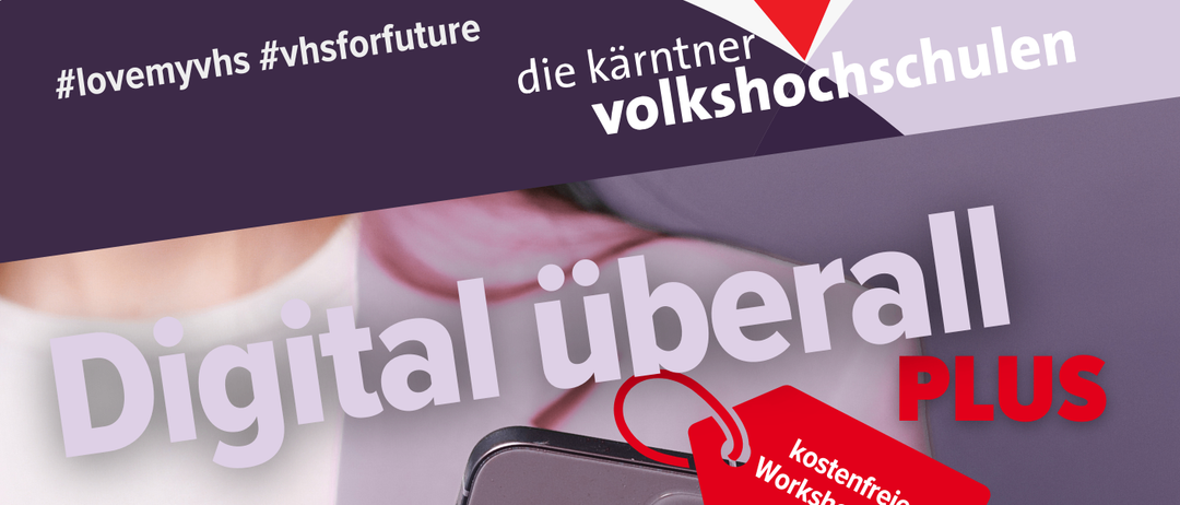 Plakat für die Digital Liberal Plus Veranstaltung, zeigt eine Hand mit Smartphone, mit Text auf Deutsch, QR-Code und Anmeldeinformationen.