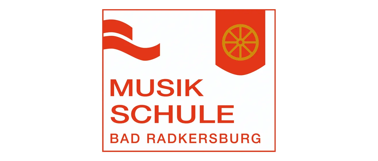 Logo der Musik Schule Bad Radkersburg, mit einer stilisierten roten Flagge mit Rad-Emblem und Text in Rot und Weiß.