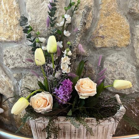 Bild enthält, Flower, Flower Arrangement, Plant, Flower Bouquet, Rose, Art, Floral Design, Graphics, Pattern