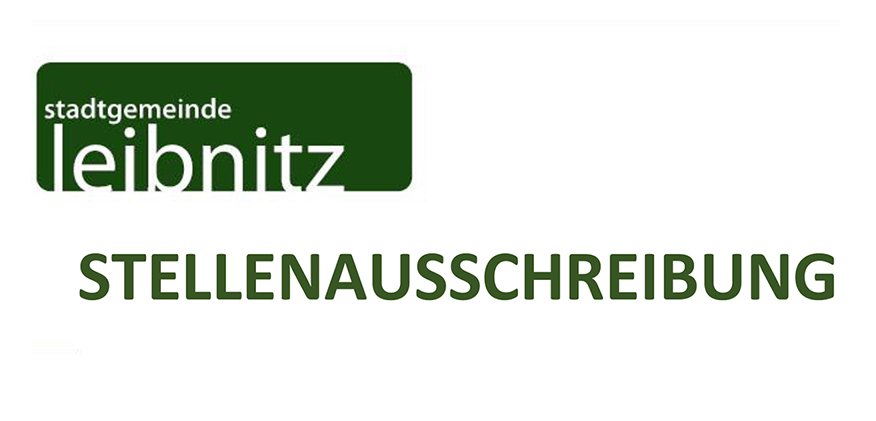 Das Bild zeigt ein grünes rechteckiges Schild mit weißem Text, das 'stadtgemeinde eibinitz' oben über 'STELLENAUSSCHRAIBUNG' in Fettschrift trägt.