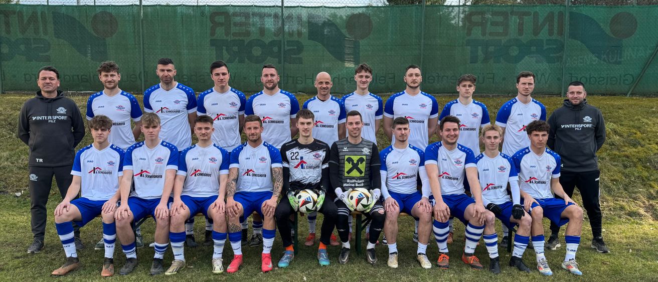 Image contains, People, Person, Team, Groupshot, Adult, Male, Man, Boy, Teen, Rugby Ball