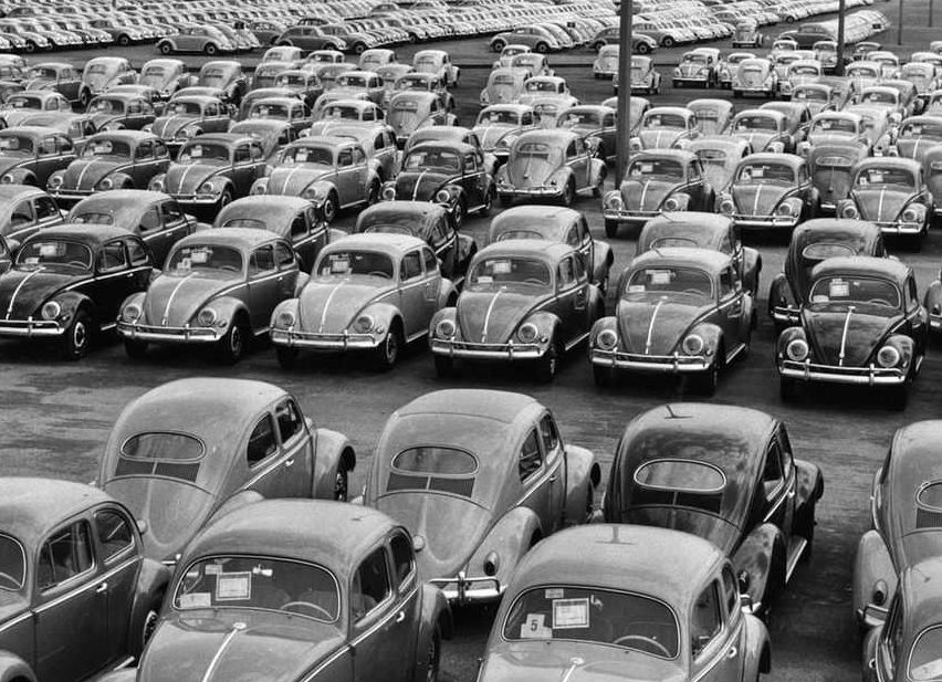 Image contains, Car, Vehicle, Machine, Wheel, Outdoors, Parking Lot