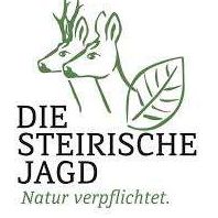 Das Logo von 'Die Steirische Jagd' zeigt zwei Hirschköpfe mit Geweih, ein Blatt und den Text 'Natur verpflichtet'. Es steht für eine Verpflichtung zur Natur.