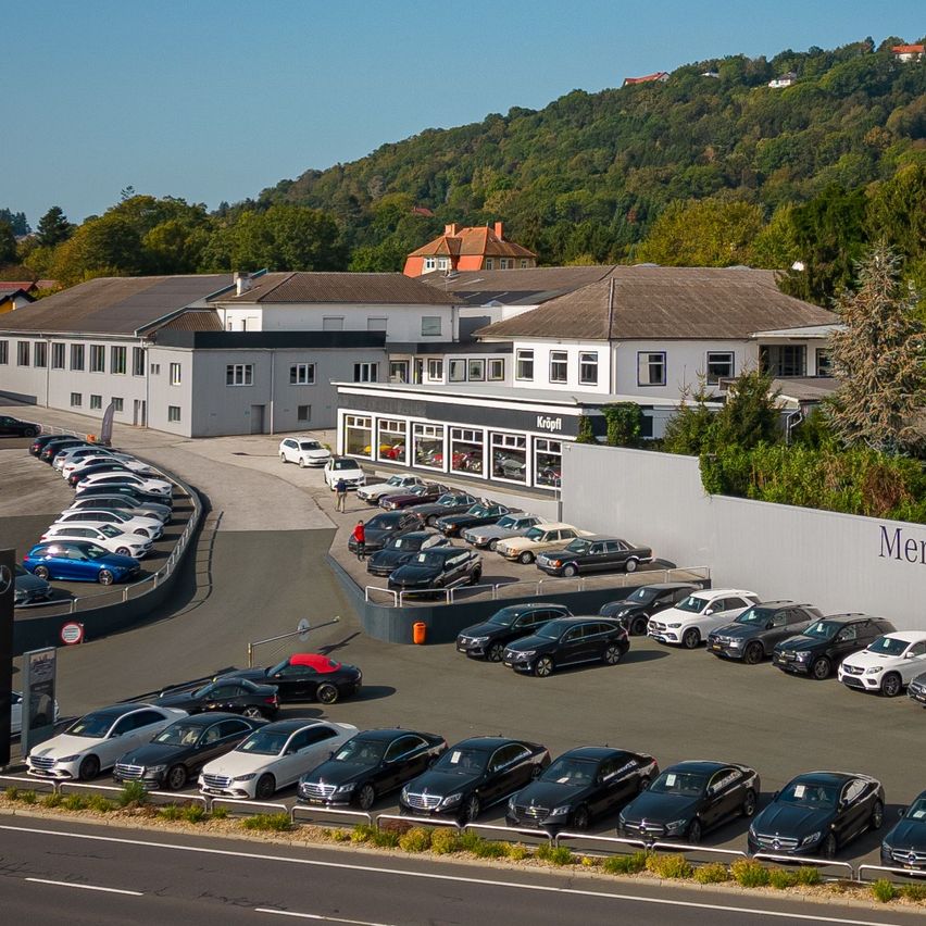 Bild enthält, Outdoors, Aerial View, Car, Transportation, Vehicle, Parking Lot