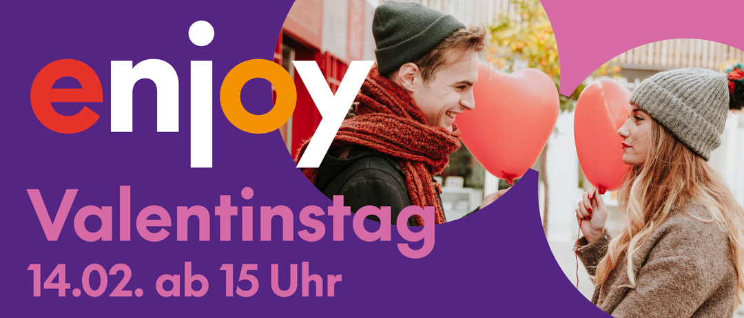 Ein lächelnder Mann in einer Mütze und einem Schal hält einen roten Ballon vor einem roten Gebäude. Der Text lautet 'Joy Dienstag 15 Uhr'.