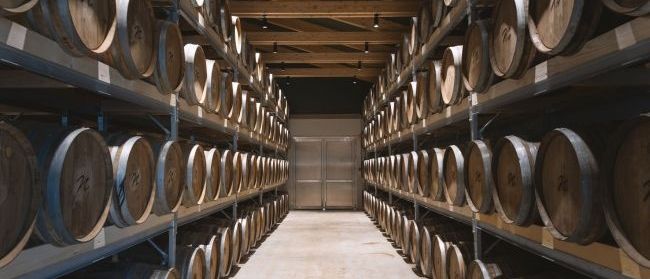 Bild enthält, Alcohol, Beverage, Liquor, Wine, Wine Cellar, Indoors