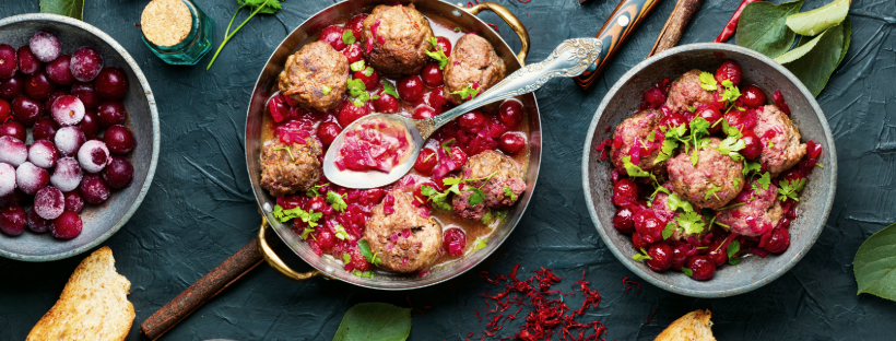 Bild enthält, Food, Food Presentation, Dining Table, Spoon, Meat, Brunch, Sandwich, Cookware