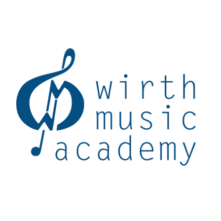 Das Logo der Wirth Music Academy zeigt einen blauen Musiknotenschlüssel verflochten mit den Buchstaben 'WMA'. Das Design ist klar und modern, mit weißem Hintergrund.