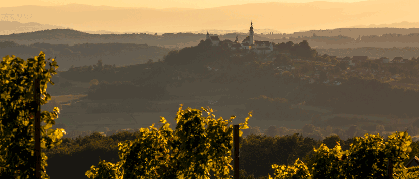 Bild enthält, Nature, Outdoors, Plateau, Scenery, Sky, Mountain Range, Sunset, Countryside, Vegetation, Weather