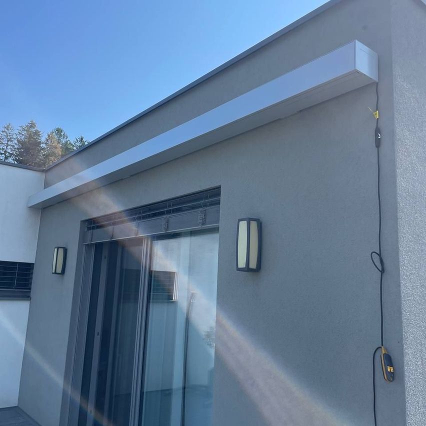 Bild enthält, Indoors, Interior Design, Door, Window, Floor, French Window