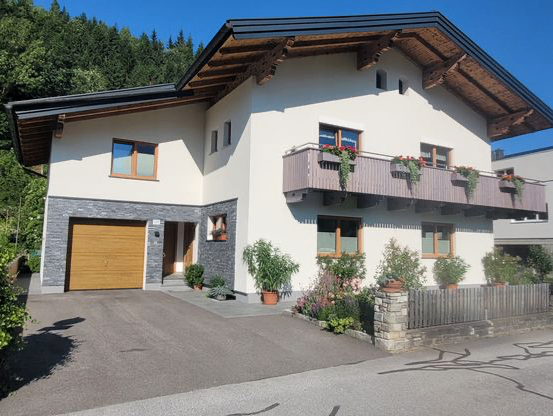 Image contains, Architecture, Building, House, Housing, Villa, Indoors, Garage, Plant