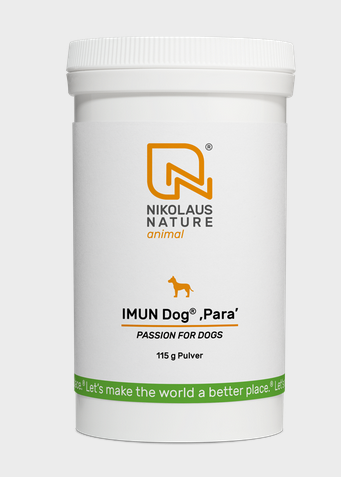 Ein weißer zylindrischer Behälter mit der Aufschrift 'IMUN Dog® Para' und einem grünen Streifen. Enthält 115g Pulver. Der Behälter stammt von 'Nikolaus Nature animal' und zeigt ein Hundelogo. Es fördert eine bessere Welt für Hunde.