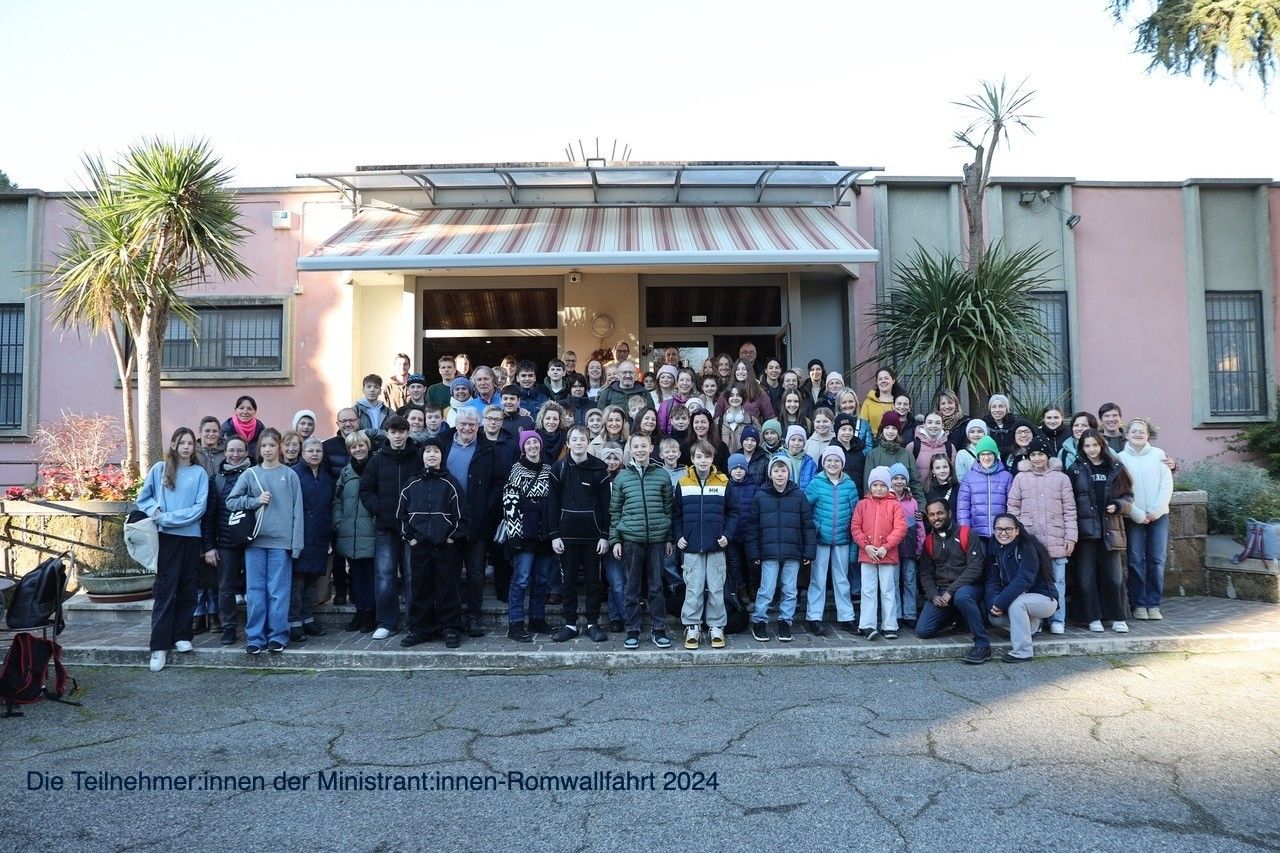 Clothing, Pants, People, Person, Shelter, Tree, Jeans, Villa, Coat, School