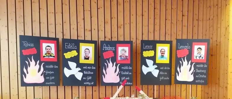 Bild enthält, Pants, Interior Design, Person, Photography, Portrait, People, Jeans, Coat, Shelter, Jacket