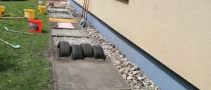 Bild enthält, City, Path, Building, Sidewalk, Backyard, Road, Wheel, Pebble, Grass, Street