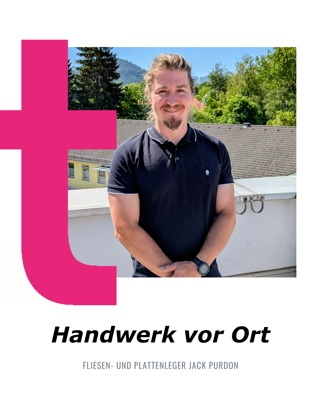 Ein lächelnder Mann steht vor einem Gebäude mit Bäumen im Hintergrund. Er trägt ein dunkles Poloshirt und eine Uhr. Die Worte Handwerk vor Ort sind prominent angezeigt.