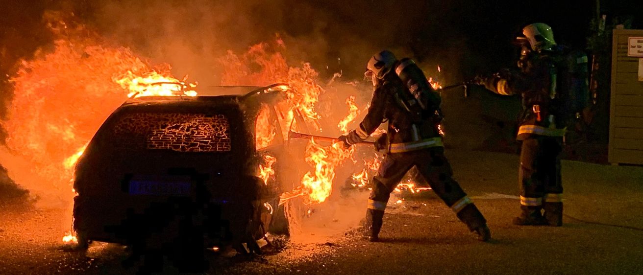 Bild enthält, Person, Fire