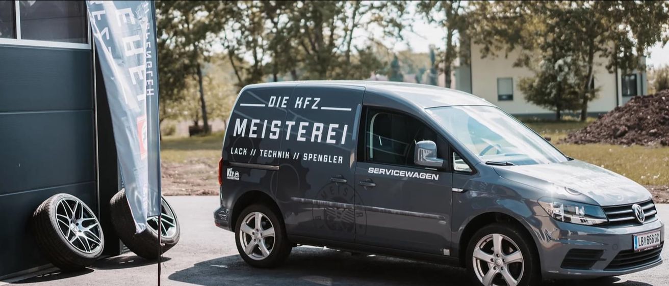 Bild enthält, Moving Van, Transportation, Van, Vehicle, Machine, Wheel, Tire