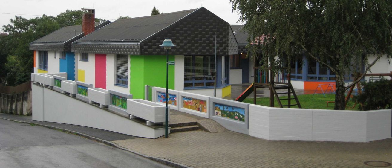 Bild enthält, Hotel, Resort, Housing, Neighborhood, Outdoors, House, Person