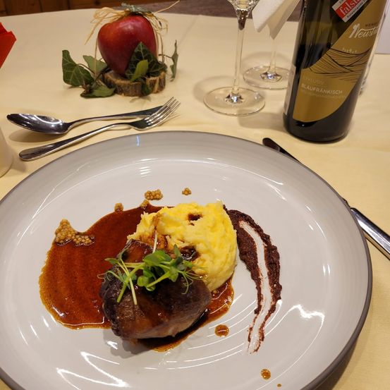 Bild enthält, Food, Food Presentation, Plate, Cutlery, Fork