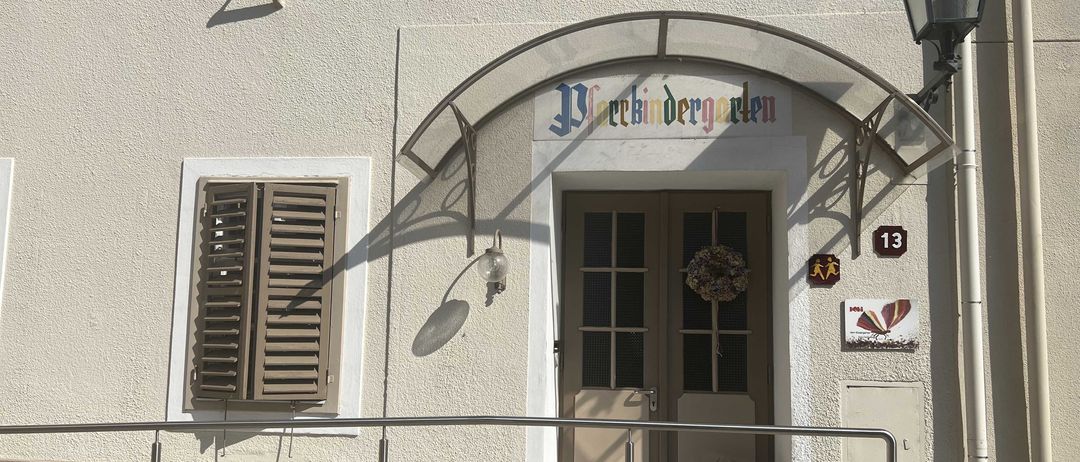 Städtischer Kindergarten Fürstenfeld III Regenbogenhaus-Logo