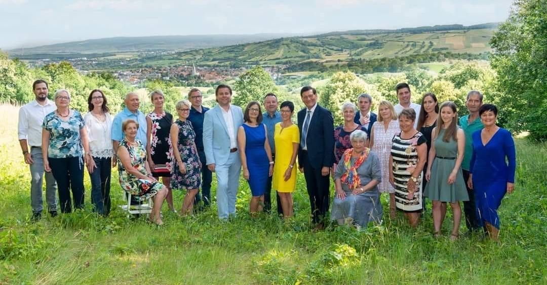 v1_migrated_image_47425317