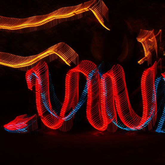 Bild enthält, Light, Neon, Bonfire, Fire, Flame