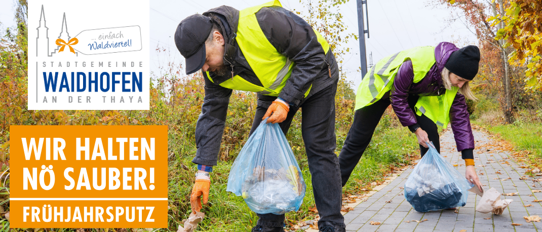 Zwei Personen in Sicherheitswesten säubern ein Gebiet. Einer hält einen Plastiksack, der andere kniet. Ein Plakat mit 'Wir Halten No Sauber!' und 'Fruhjahrsputz'. Veranstaltungsdetails umfassen Datum, Zeit und Ort.
