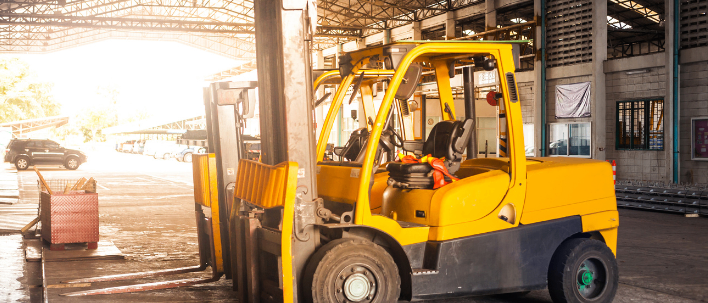 Bild enthält, Machine, Wheel, Car, Transportation, Vehicle, Forklift