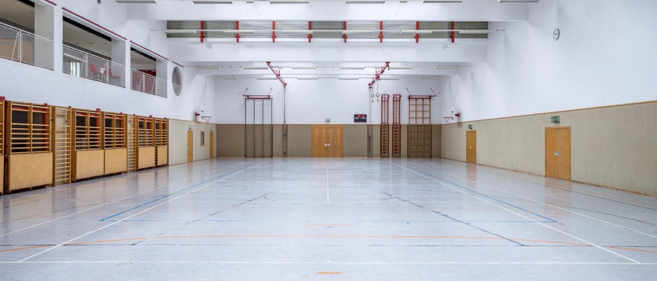 Bild enthält, Architecture, Building, Indoors, Floor