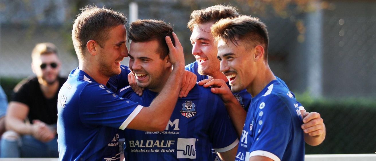 Image contains, Celebrating, Person, Head, Adult, Male, Man, Face, People, Happy, Sunglasses