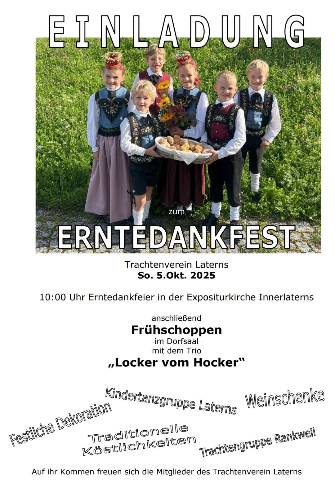 Ein Plakat für das Erntedankfest-Event zeigt vier Kinder in traditioneller Kleidung. Die Veranstaltung findet am 5. Okt. 2025 statt, beginnend um 10 Uhr mit einem Erntedankfest in der Ausstellungskirche Innerlaterns.