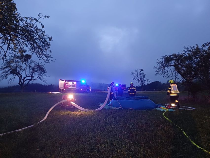 Bild enthält, Person, Helmet, Crime Scene, Fire