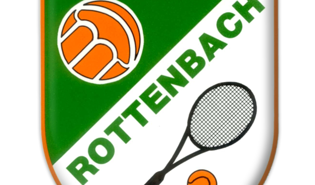 Ein Sportlogo für Union Rottenbach, das einen Basketball und einen Tennisschläger zeigt, der mit einem Tennisball im Vordergrund gekreuzt ist.