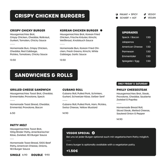 Das Menü bietet knusprige Hähnchenburger und koreanische Hähnchenburger mit verschiedenen Toppings. Sandwiches und Brötchen umfassen gegrillten Käse, Cubano, Patty Melt und Philly Cheesesteak. Upgrades wie Speck, Käse und Gemüse sind verfügbar.