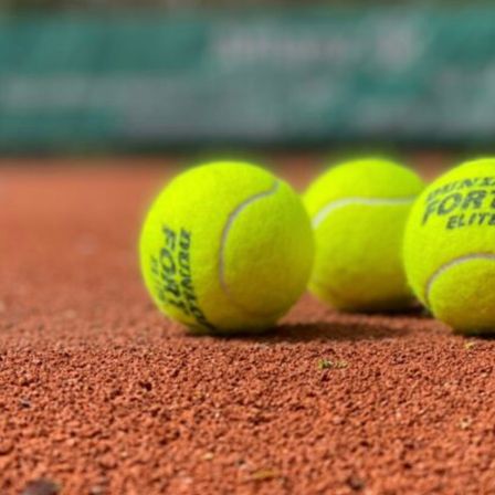 Bild enthält, Ball, Sport, Tennis, Tennis Ball, Racket, Tennis Racket