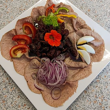 Bild enthält, Food, Food Presentation, Plate, Meat, Mutton