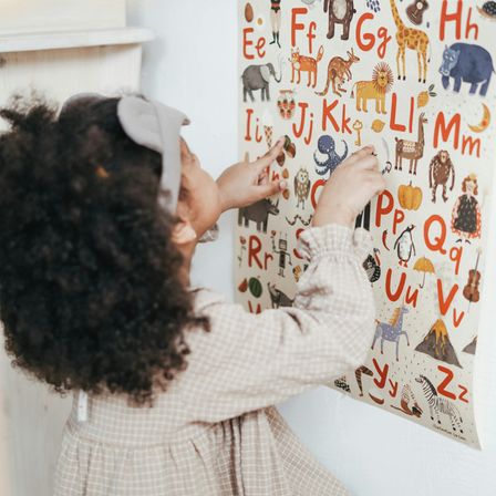 Bild enthält, Person, Text, Animal, Bird, Giraffe, Mammal, Wildlife, Head